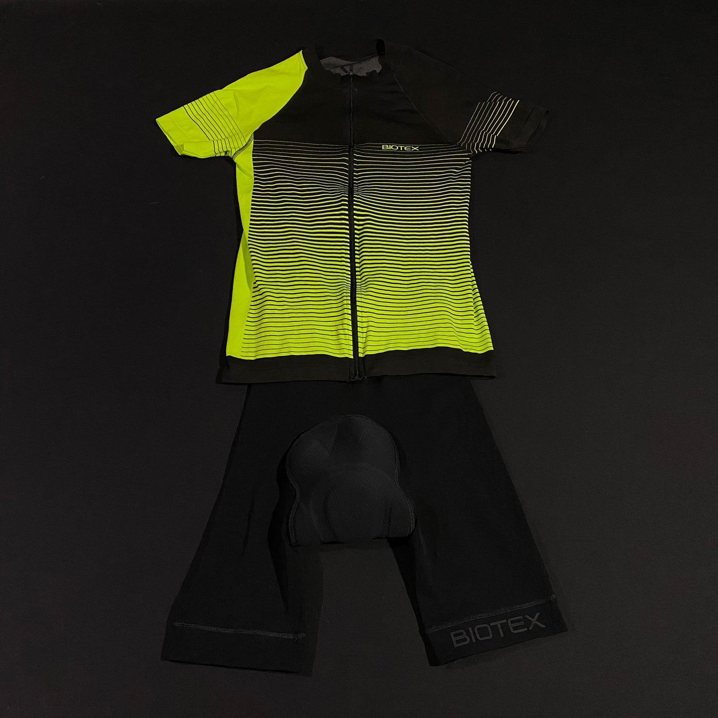 Completo da ciclismo Biotex